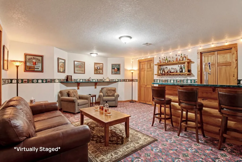 1215 N Fieldcrest Court Wichita KS 67212