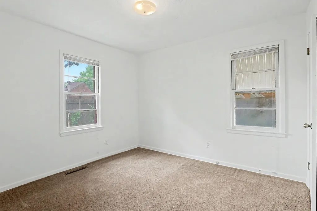 1526 E Donnell Wichita KS 67216