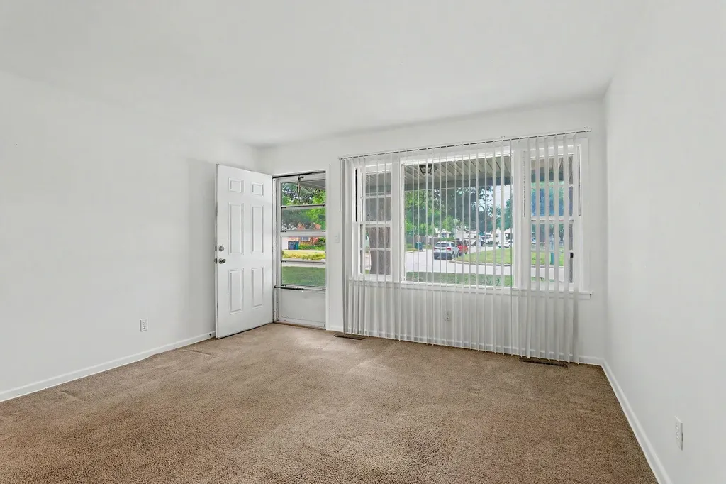 1526 E Donnell Wichita KS 67216
