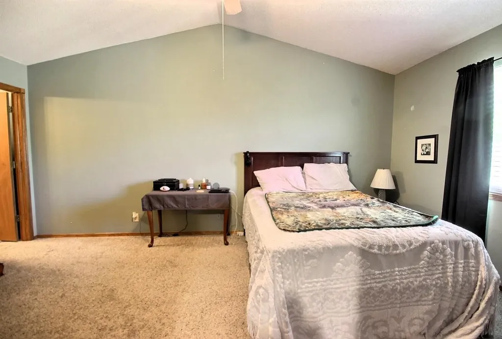 2205 S Shefford Street Wichita KS 67209