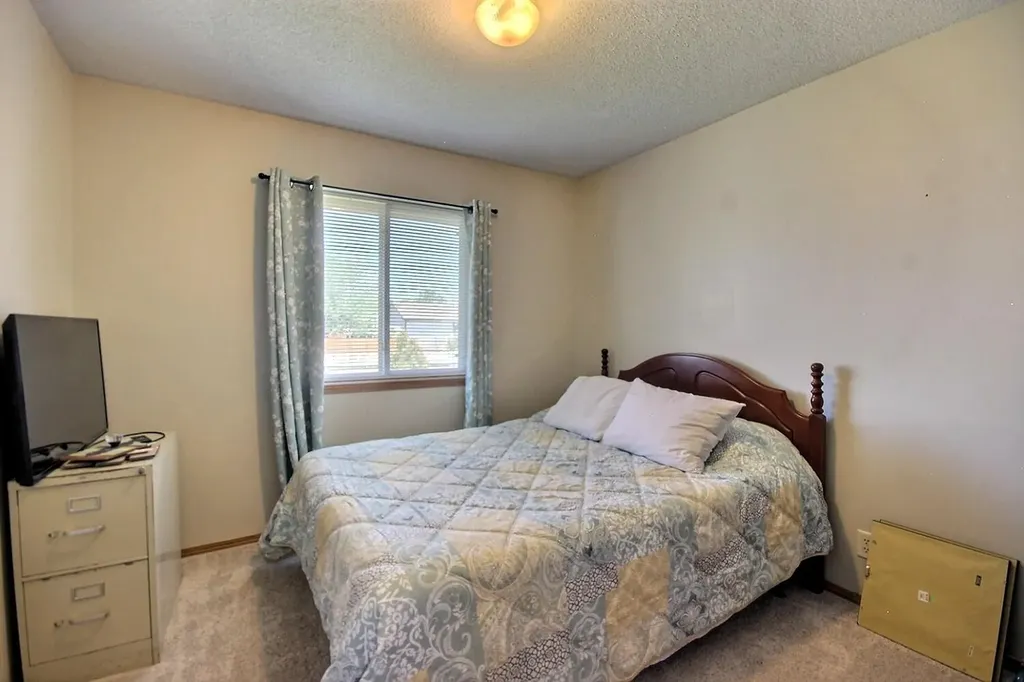 2205 S Shefford Street Wichita KS 67209