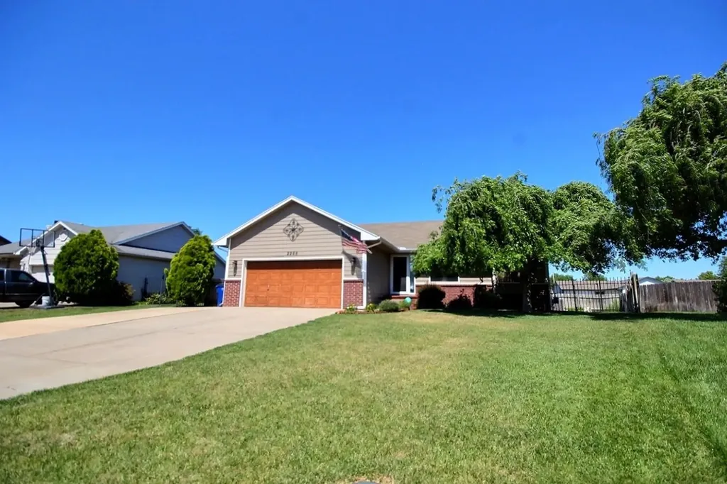 2205 S Shefford Street Wichita KS 67209