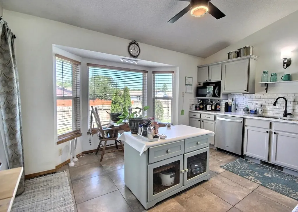 2205 S Shefford Street Wichita KS 67209