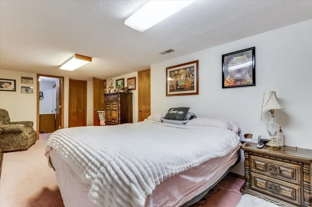 1118 E 6th Street Douglass KS 67039