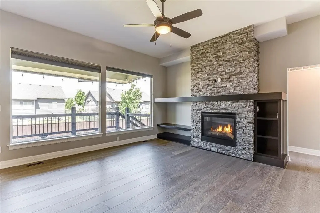 2817 N Woodridge Wichita KS 67226