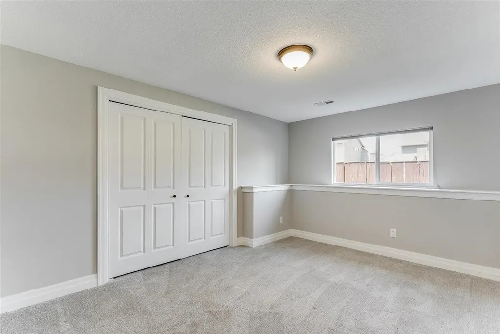 2817 N Woodridge Wichita KS 67226