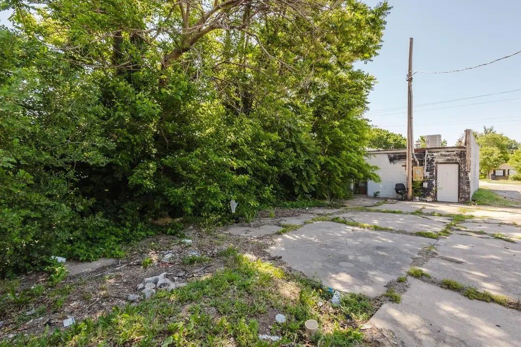 2508 E 9th Street Wichita KS 67214