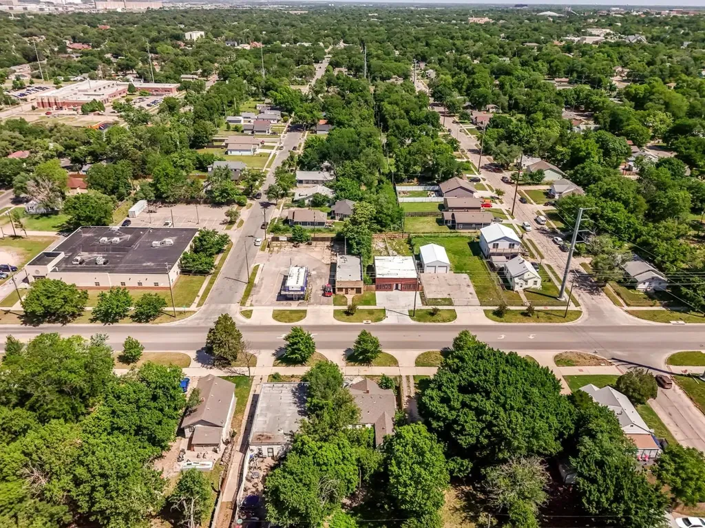 2508 E 9th Street Wichita KS 67214