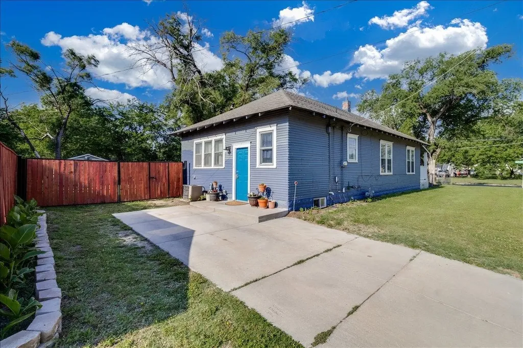 3658 N Arkansas Avenue Wichita KS 67204