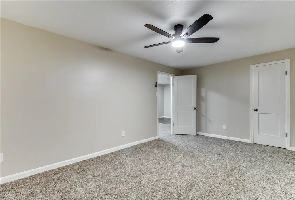 305 Central Avenue Newton KS 67114