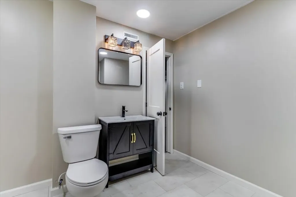 305 Central Avenue Newton KS 67114