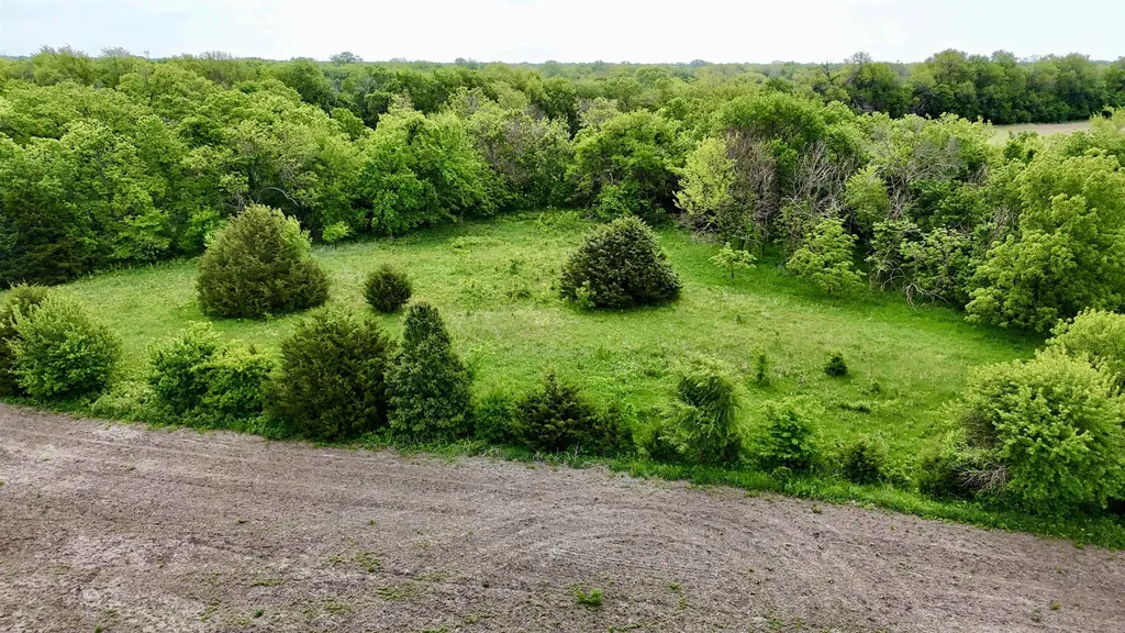 E Of SW Butler Road & SW 50th Street Benton KS 67017