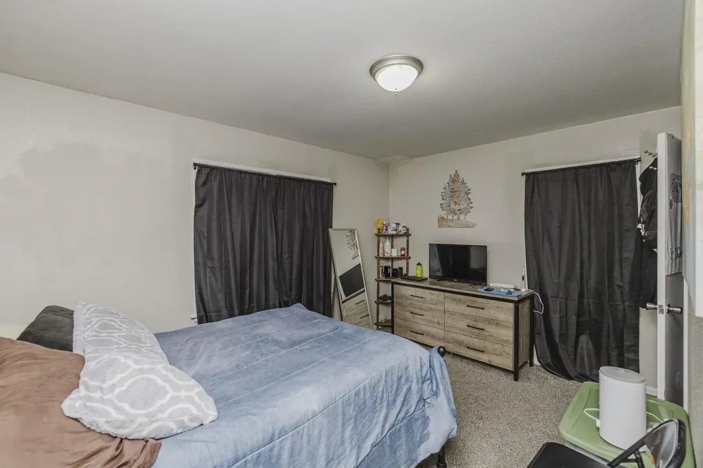 3250 S Downtain Wichita KS 67217