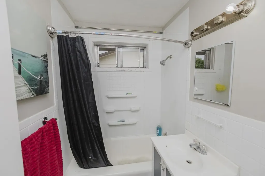 3250 S Downtain Wichita KS 67217