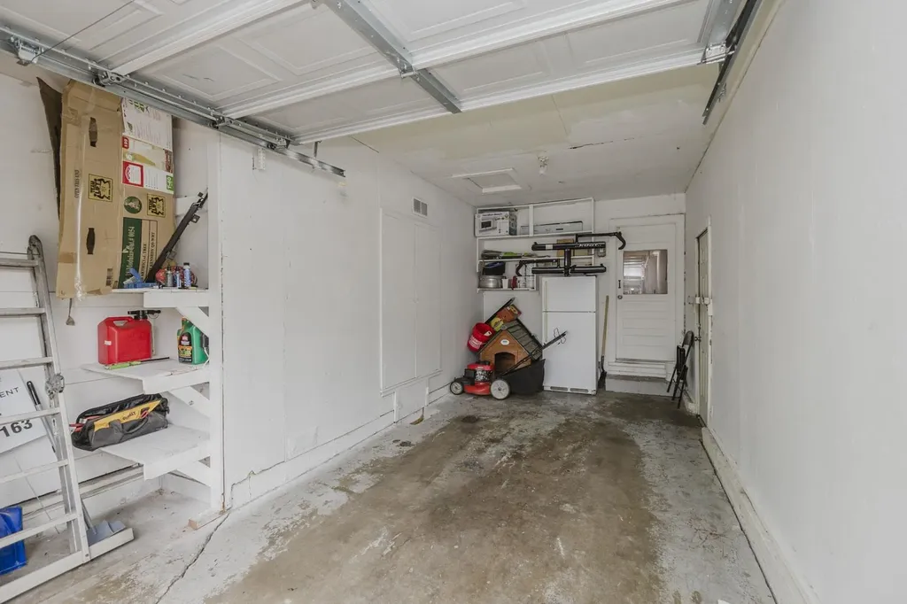 3250 S Downtain Wichita KS 67217