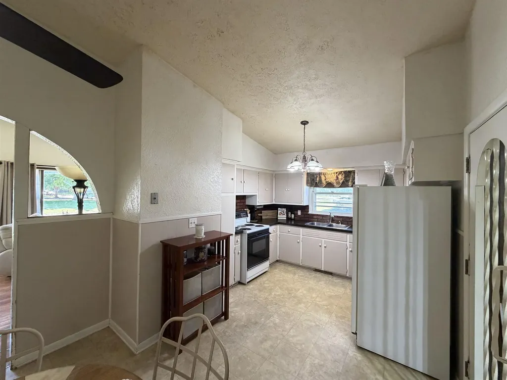 3706 W 19th Street N Wichita KS 67203