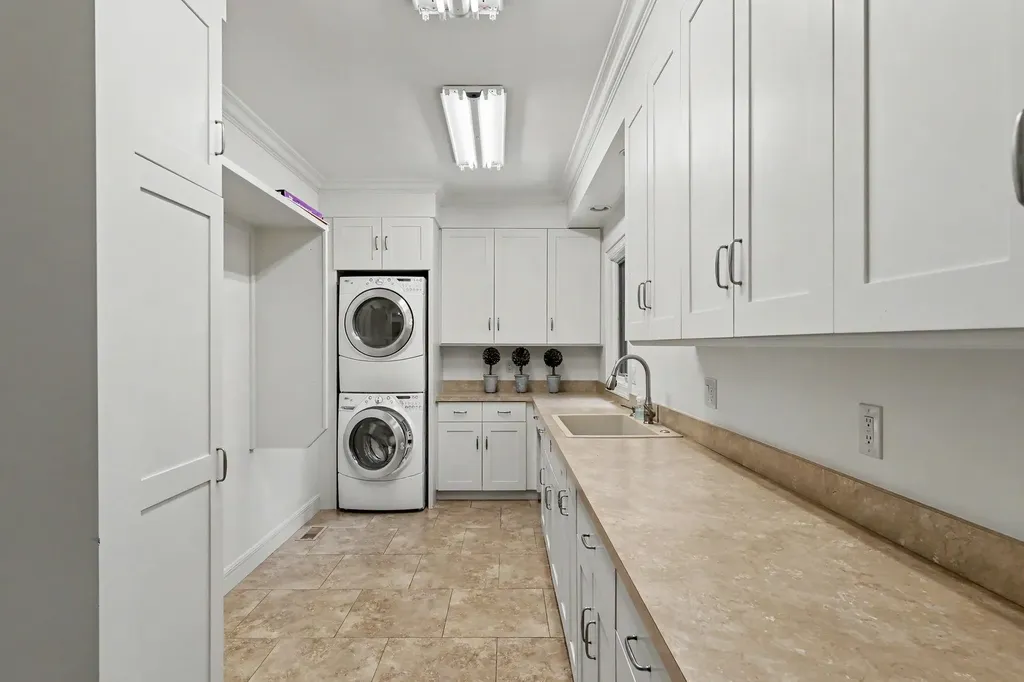 8304 E Bridlewood Wichita KS 67206