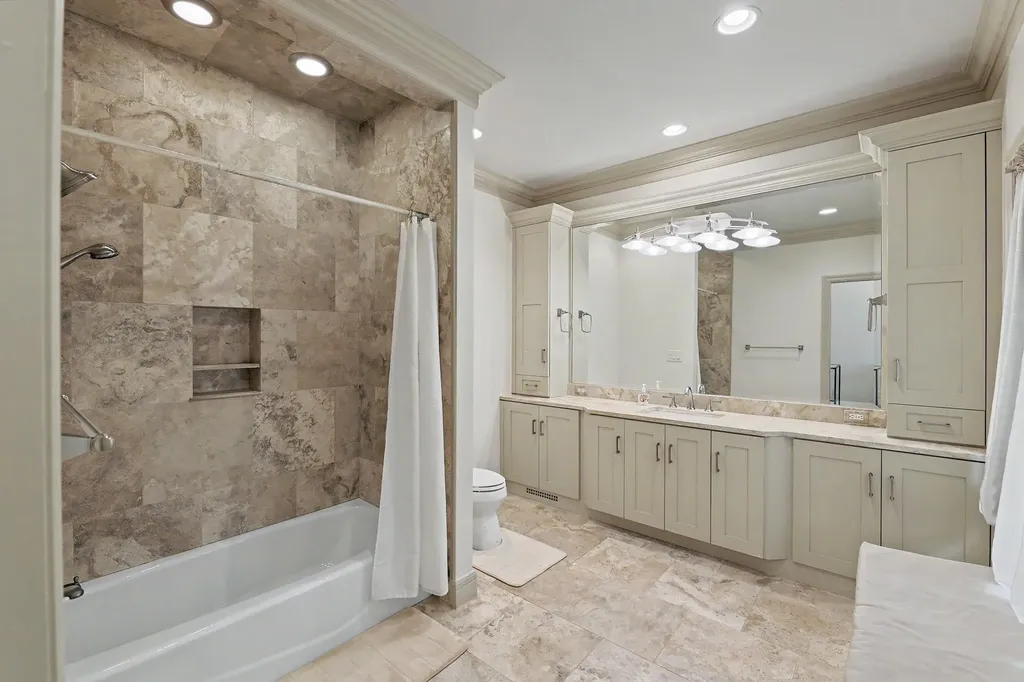 8304 E Bridlewood Wichita KS 67206