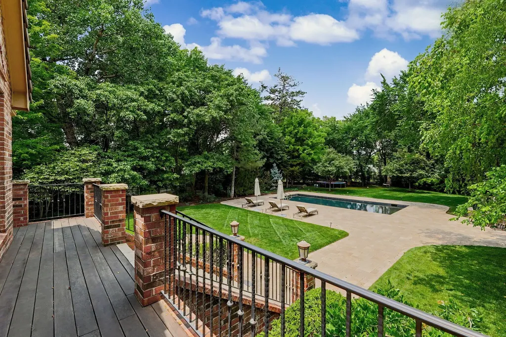 8304 E Bridlewood Wichita KS 67206