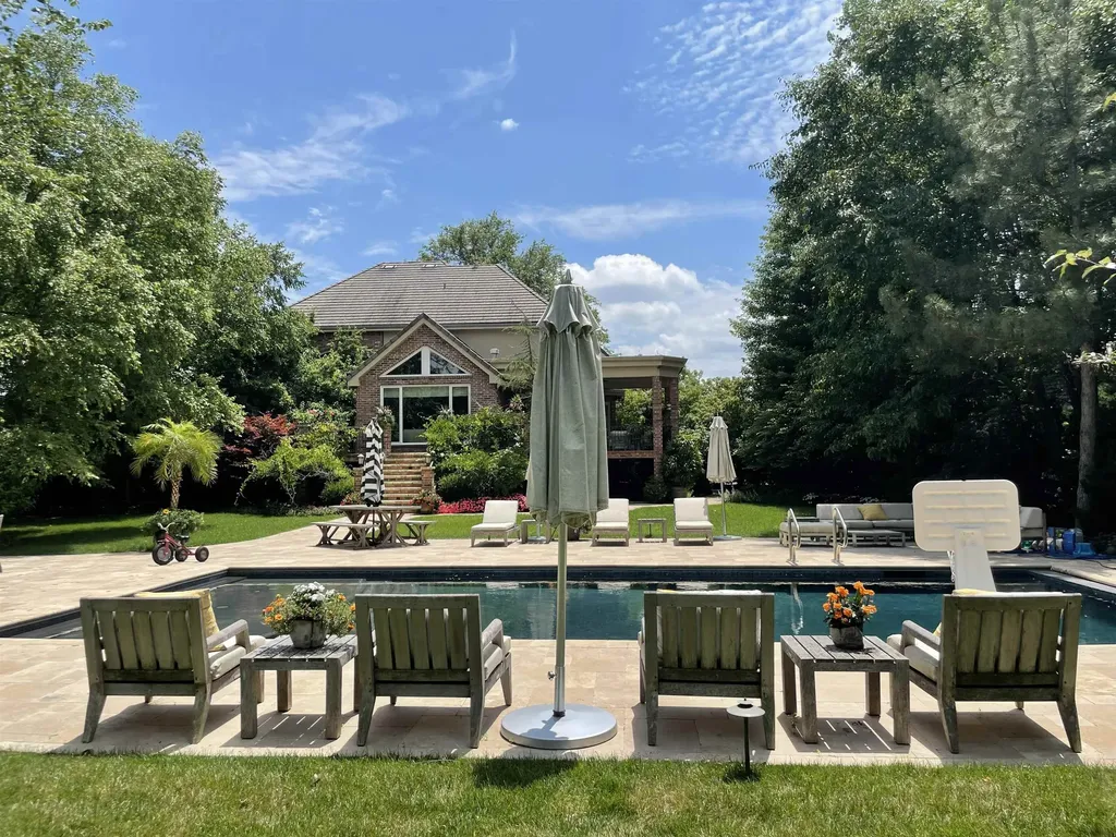 8304 E Bridlewood Wichita KS 67206