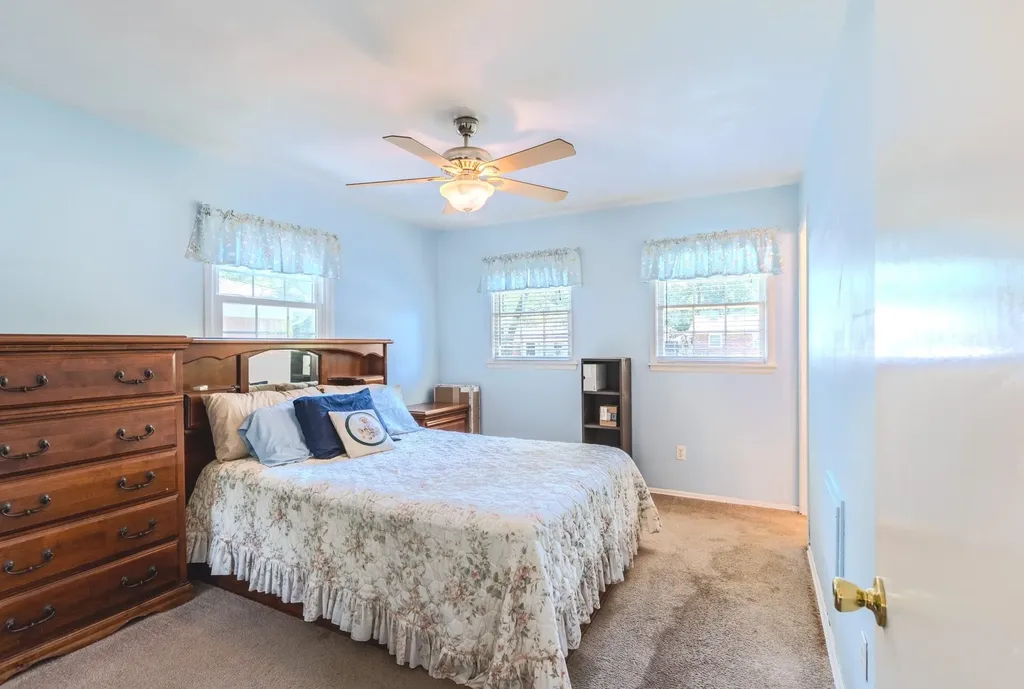 804 E English Court Derby KS 67037