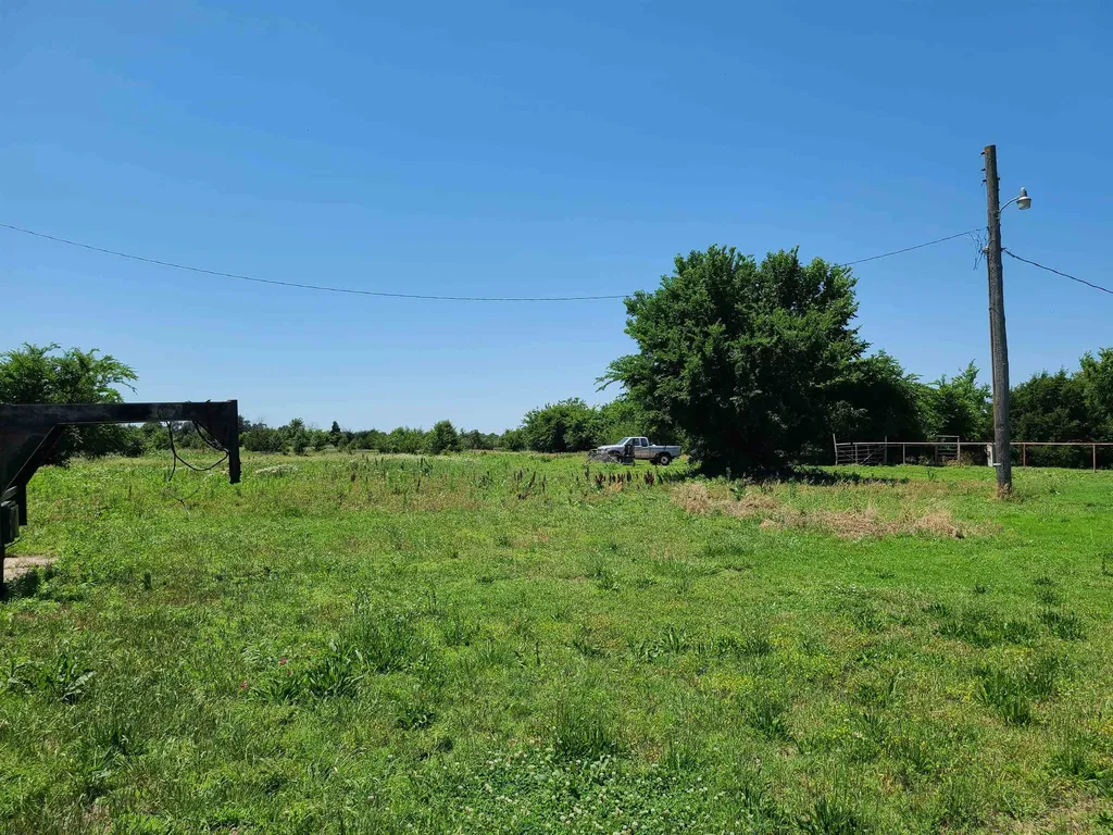 5601 252nd Arkansas City KS 67005