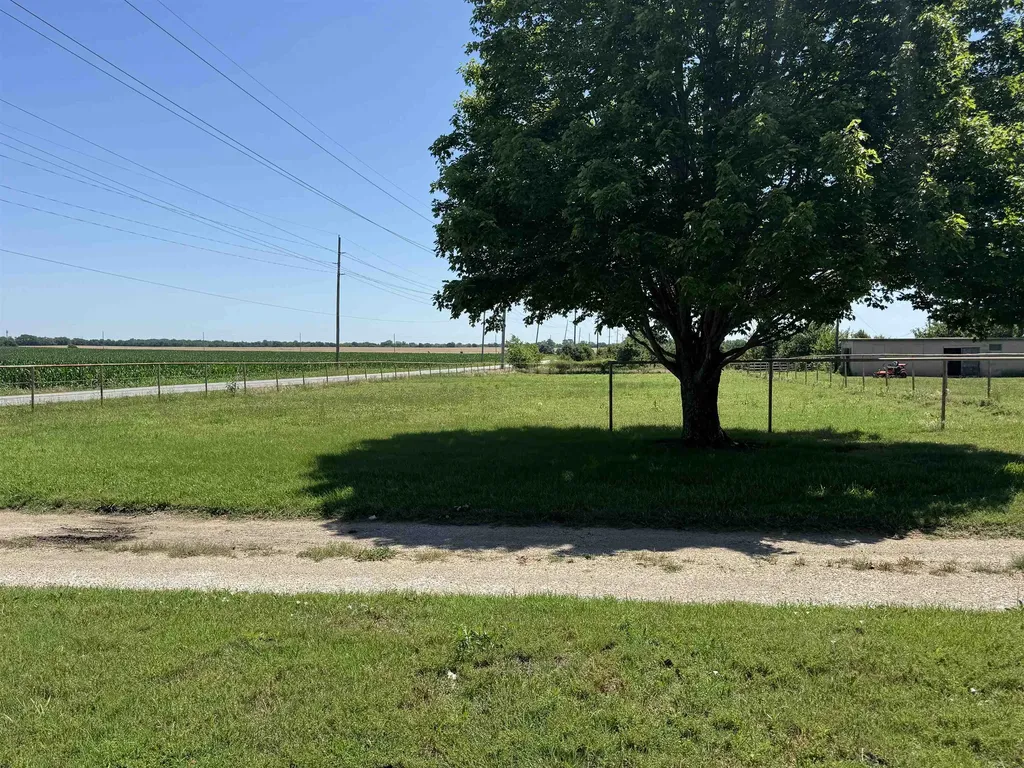 5601 252nd Arkansas City KS 67005