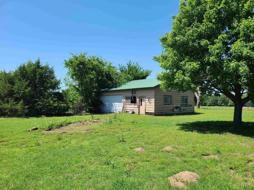 5601 252nd Arkansas City KS 67005