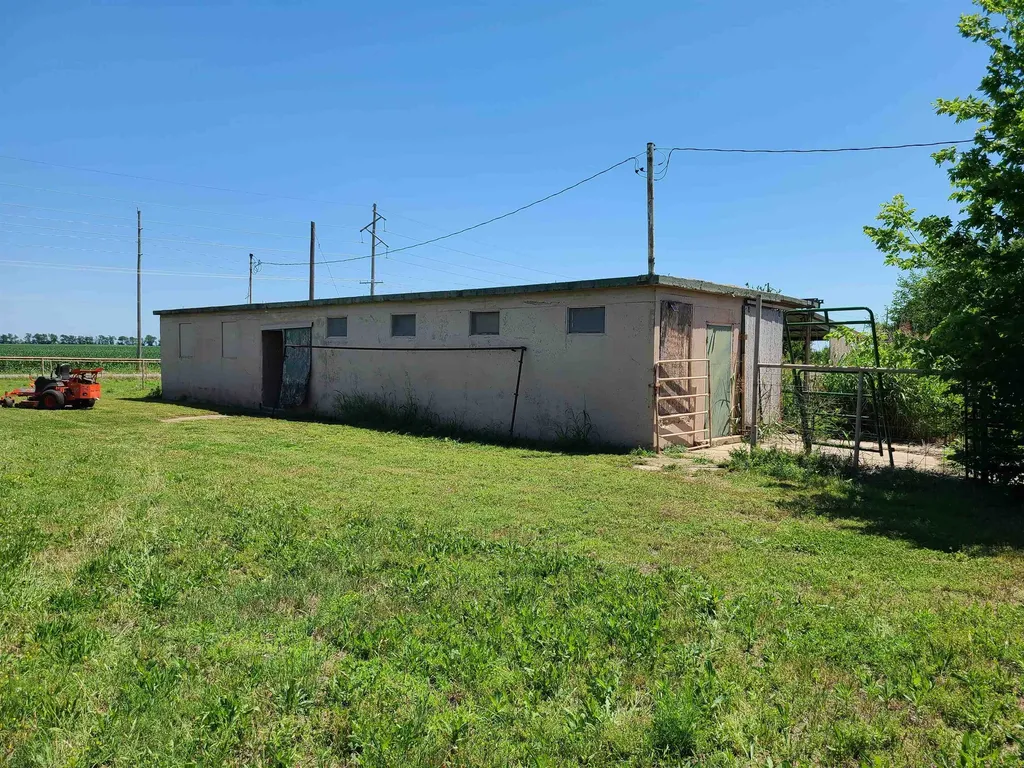 5601 252nd Arkansas City KS 67005