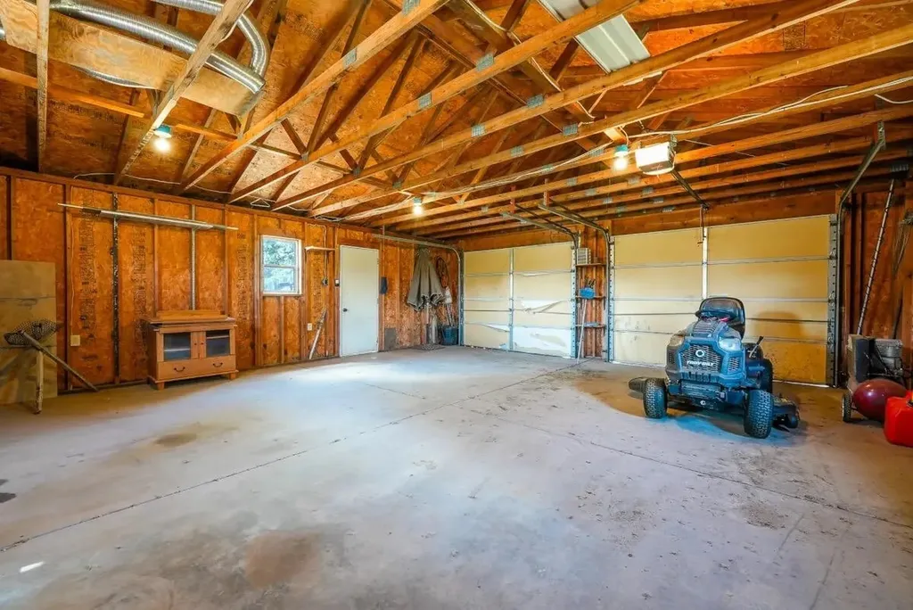18156 SW Tawakoni Road Rose Hill KS 67133