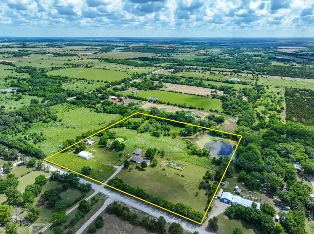 18156 SW Tawakoni Road Rose Hill KS 67133