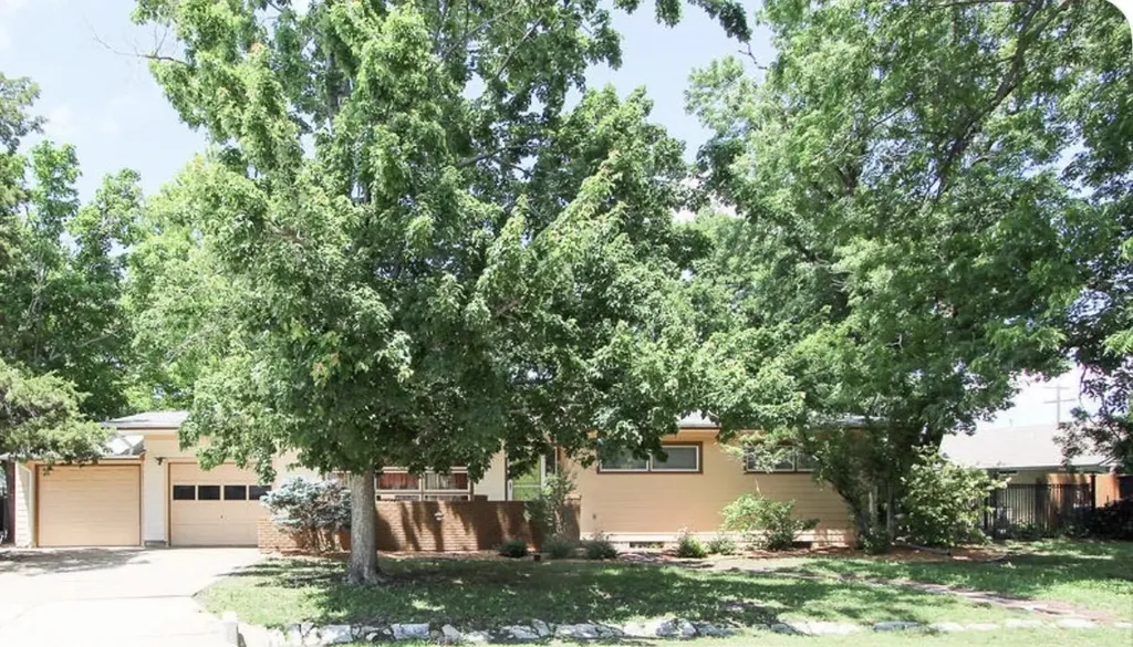 4 Cedar Drive Newton KS 67114