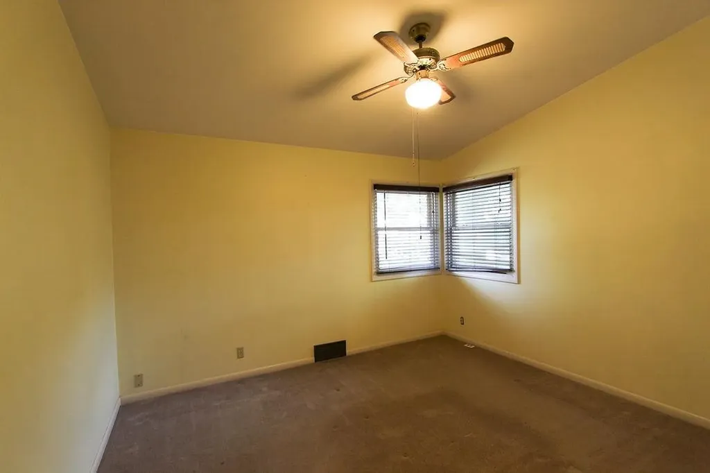 4 Cedar Drive Newton KS 67114