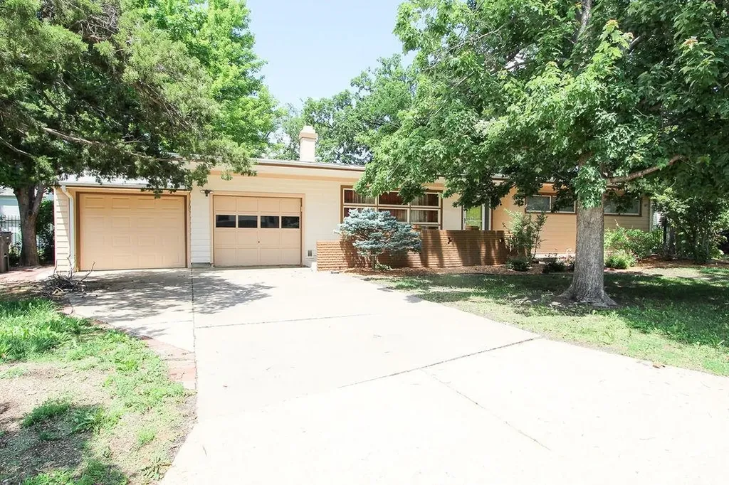 4 Cedar Drive Newton KS 67114