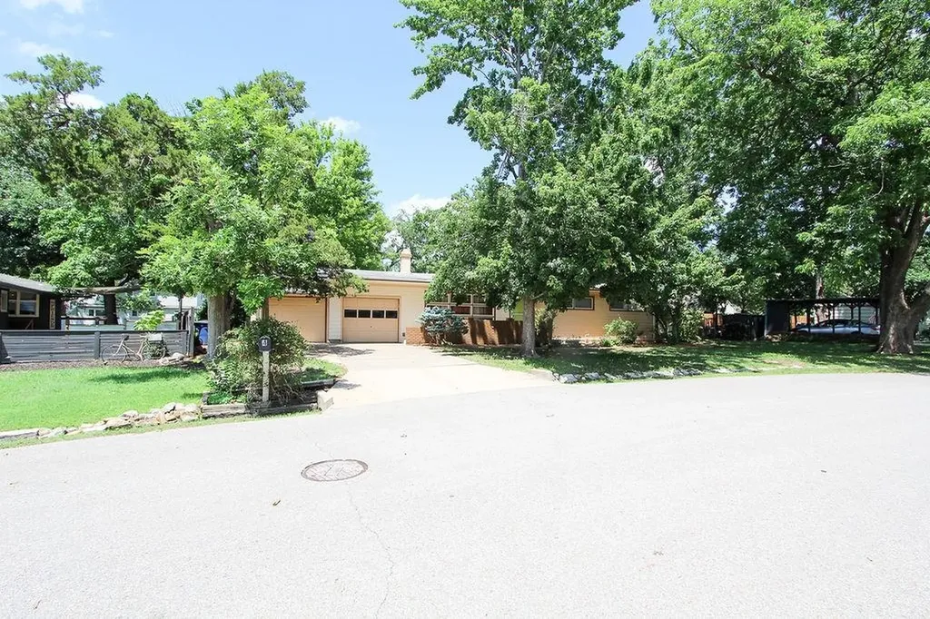 4 Cedar Drive Newton KS 67114