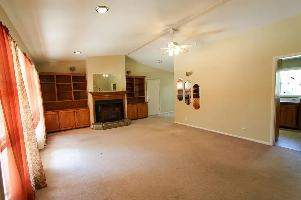4 Cedar Drive Newton KS 67114