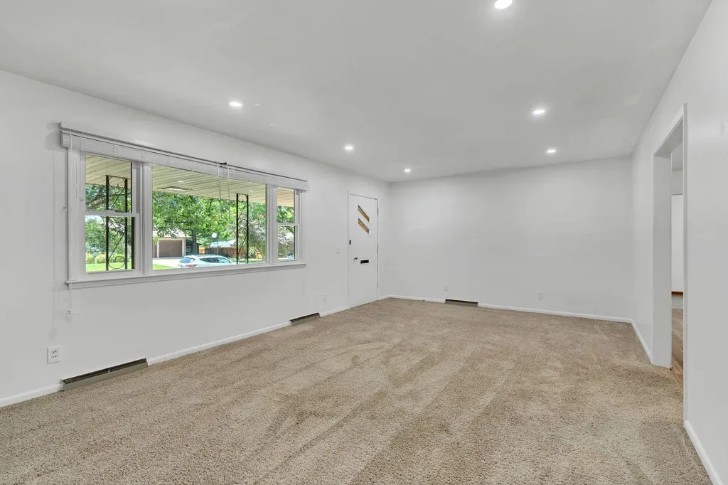 152 W Wallace Street Kingman KS 67068