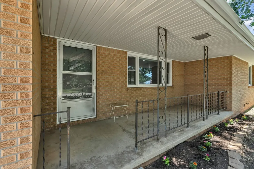 152 W Wallace Street Kingman KS 67068