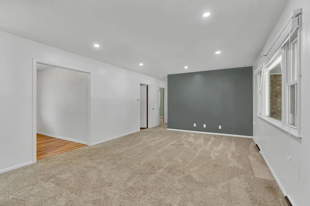 152 W Wallace Street Kingman KS 67068
