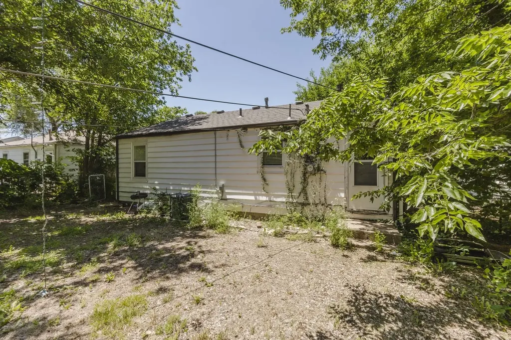 1648 S Millwood Wichita KS 67213