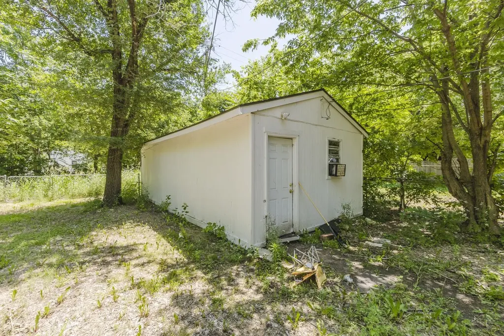 1648 S Millwood Wichita KS 67213