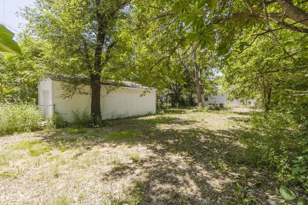 1648 S Millwood Wichita KS 67213