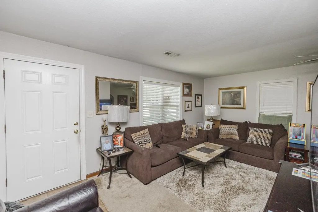 1648 S Millwood Wichita KS 67213