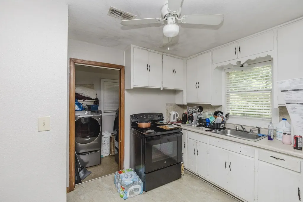1648 S Millwood Wichita KS 67213