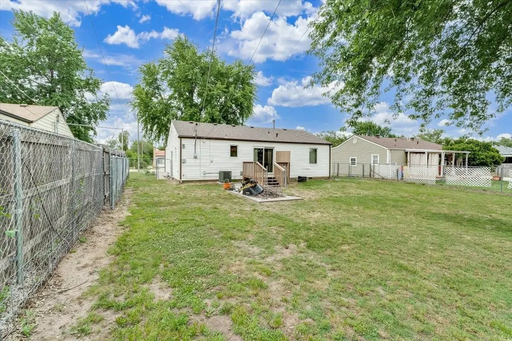 1409 E Georgia Wichita KS 67217