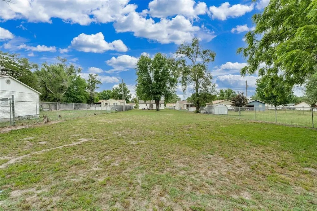 1409 E Georgia Wichita KS 67217