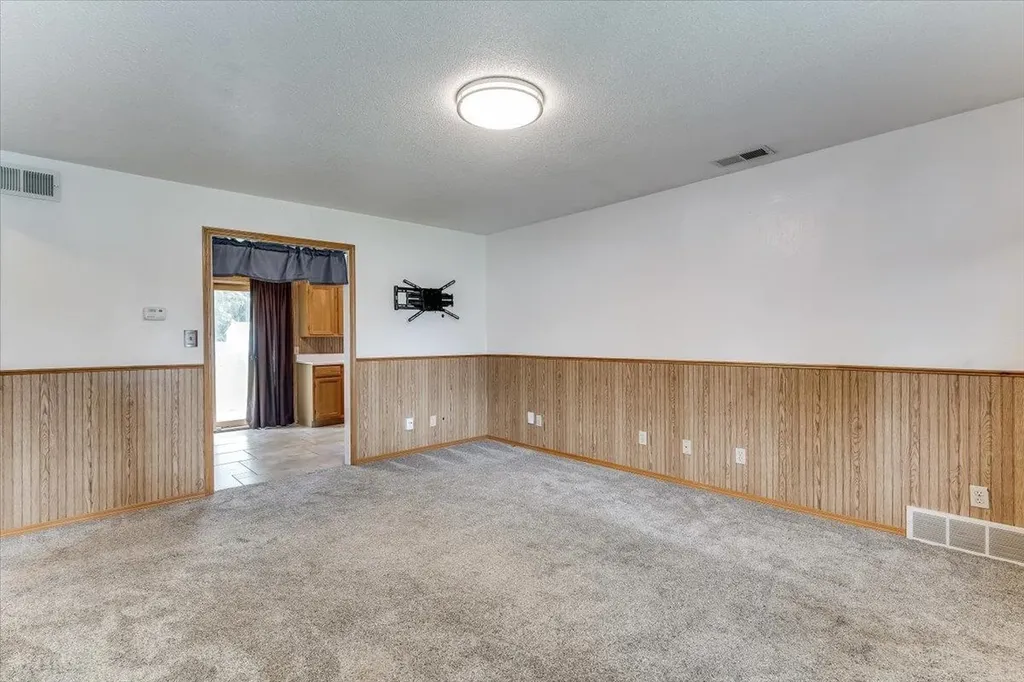 1409 E Georgia Wichita KS 67217
