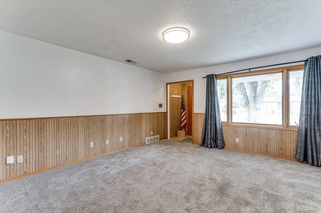 1409 E Georgia Wichita KS 67217