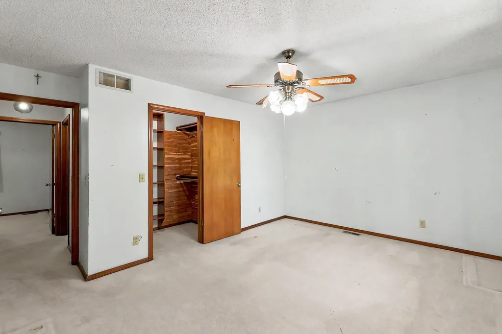 1400 S Todd Place Wichita KS 67207
