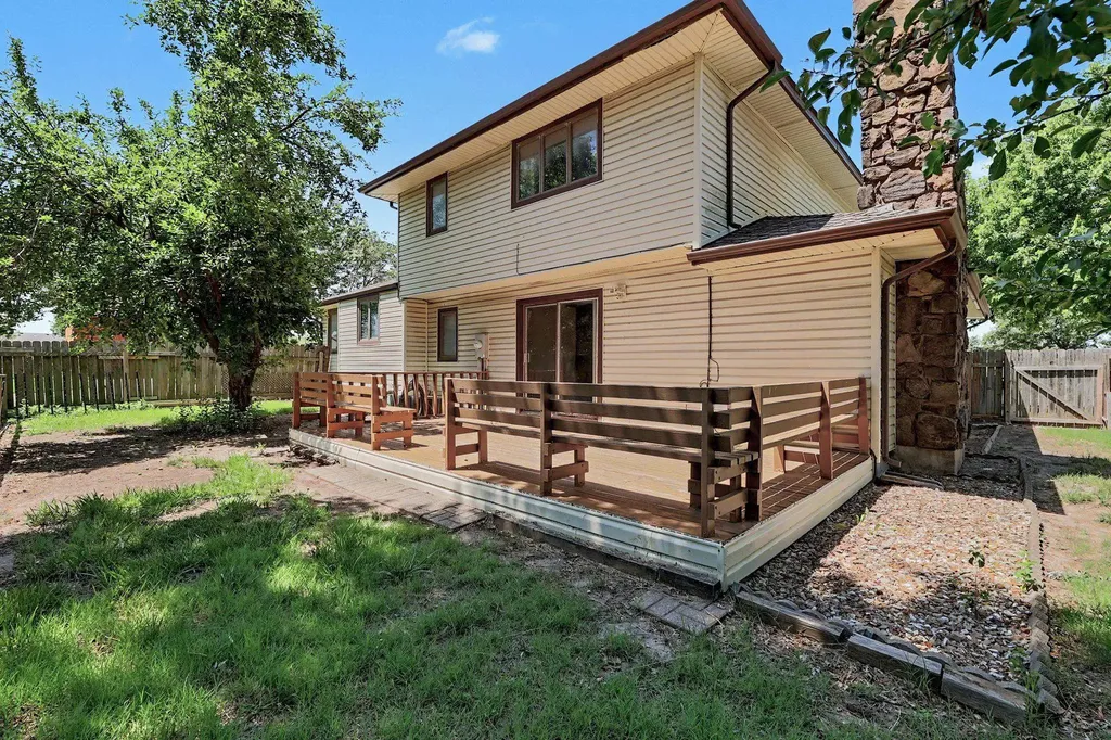 1400 S Todd Place Wichita KS 67207